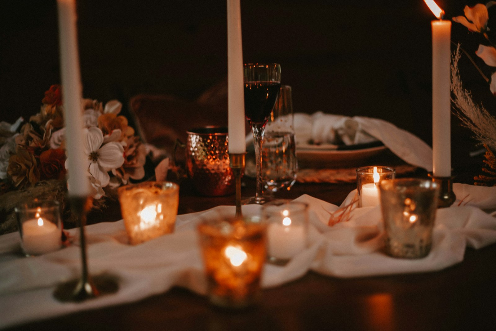 Reception detail, warm and close
